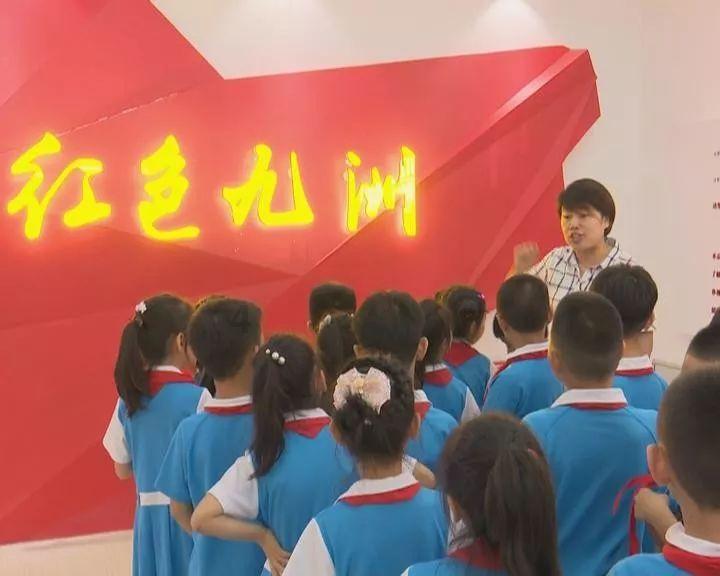 逃离荒废丛林屋