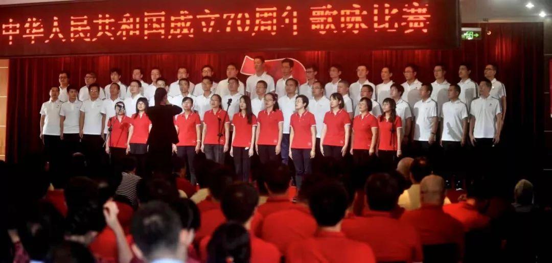 迷人的妖精