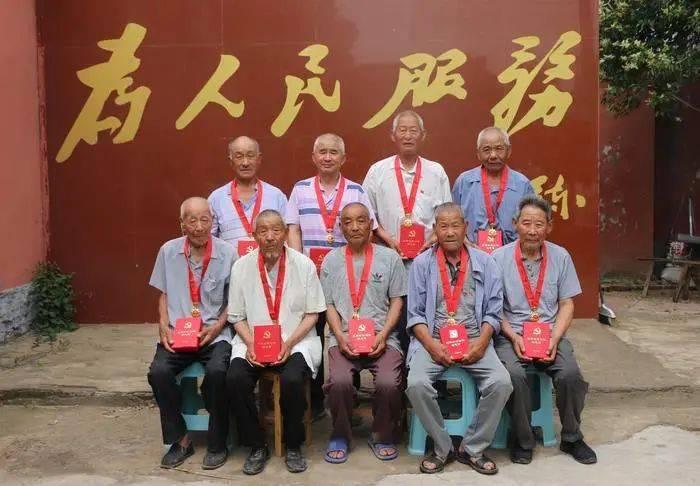 史上最贱小游戏之足球选关版